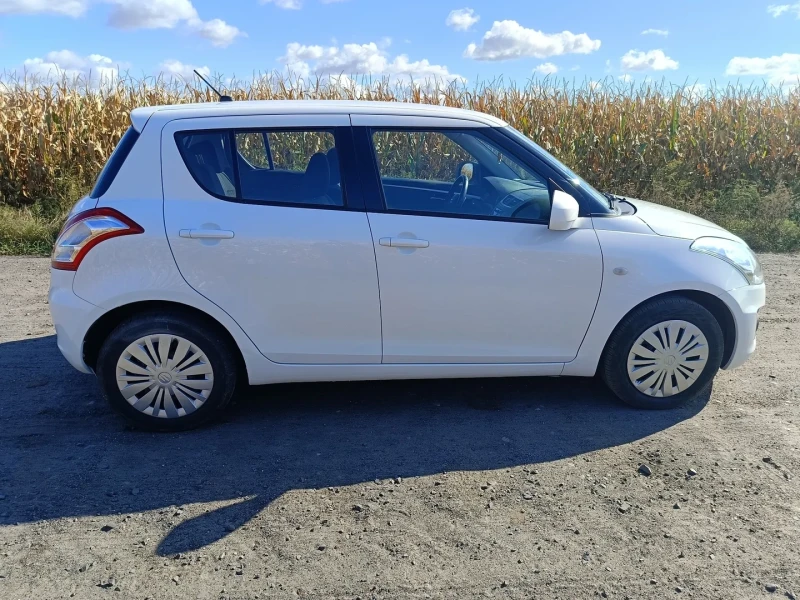 Suzuki Swift 1.3i 90hp НА ЧАСТИ, снимка 4 - Автомобили и джипове - 48045523