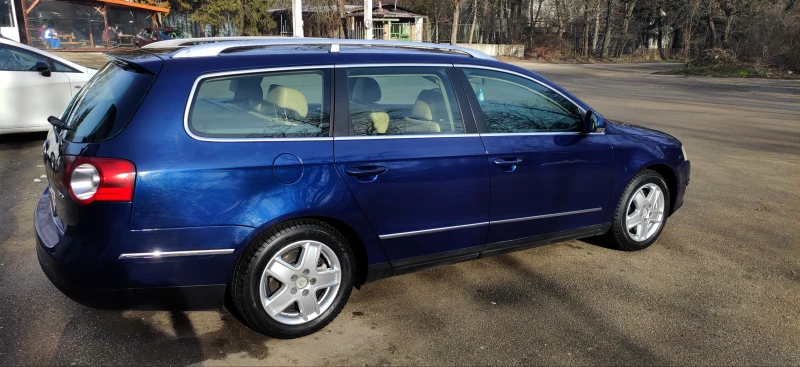 VW Passat 2.0 TDI, снимка 2 - Автомобили и джипове - 48588158