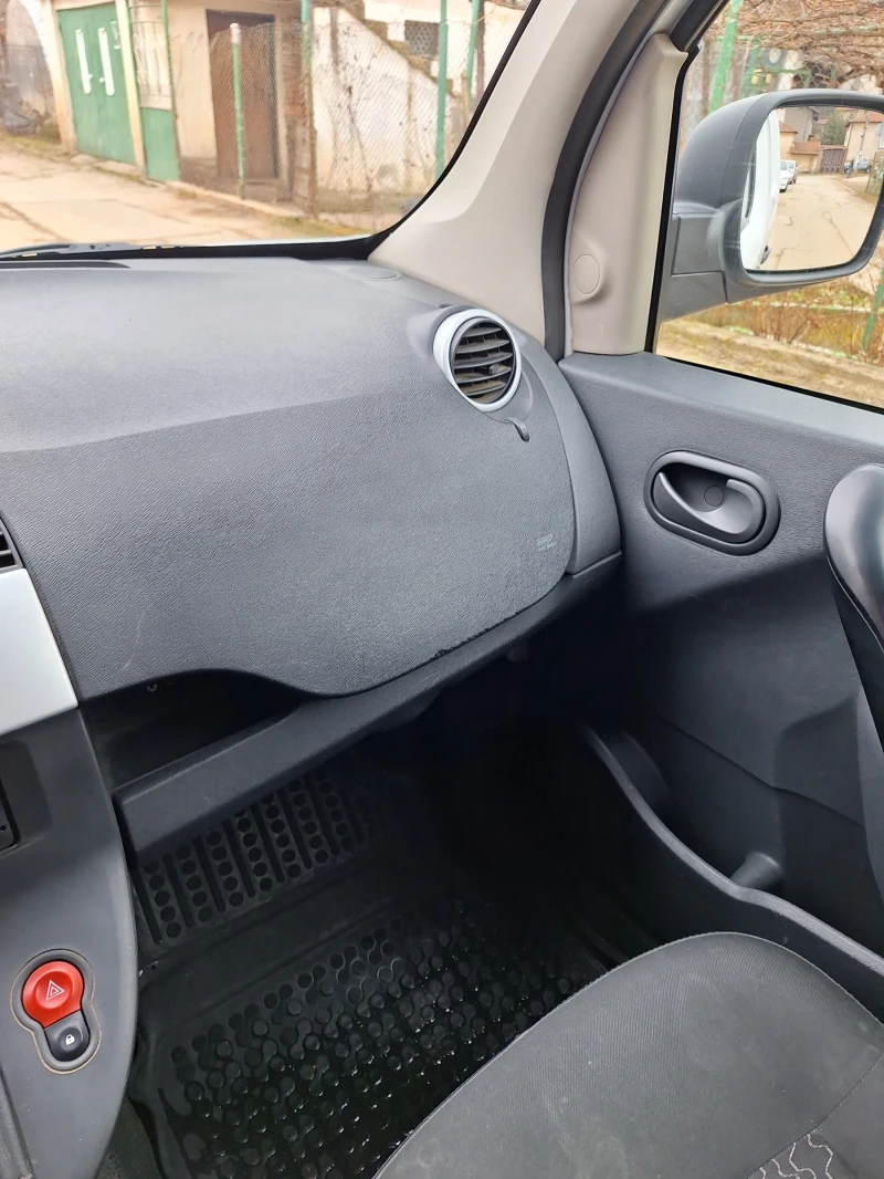 Renault Kangoo, снимка 12 - Автомобили и джипове - 49144805