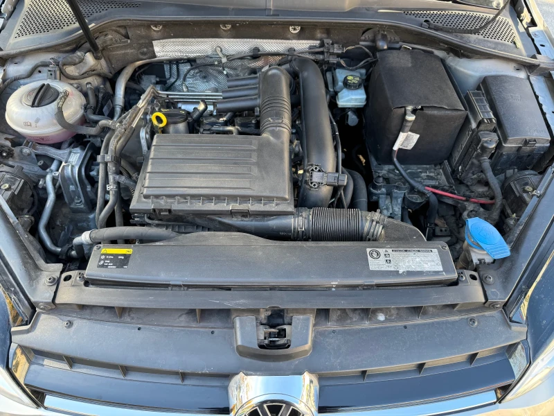 VW Golf 1.4 140 с ремък, снимка 15 - Автомобили и джипове - 52498528