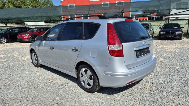 Hyundai I30 1.6CRDI, снимка 9 - Автомобили и джипове - 50821592