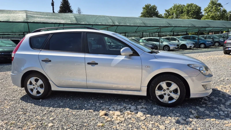 Hyundai I30 1.6CRDI, снимка 7 - Автомобили и джипове - 50821592