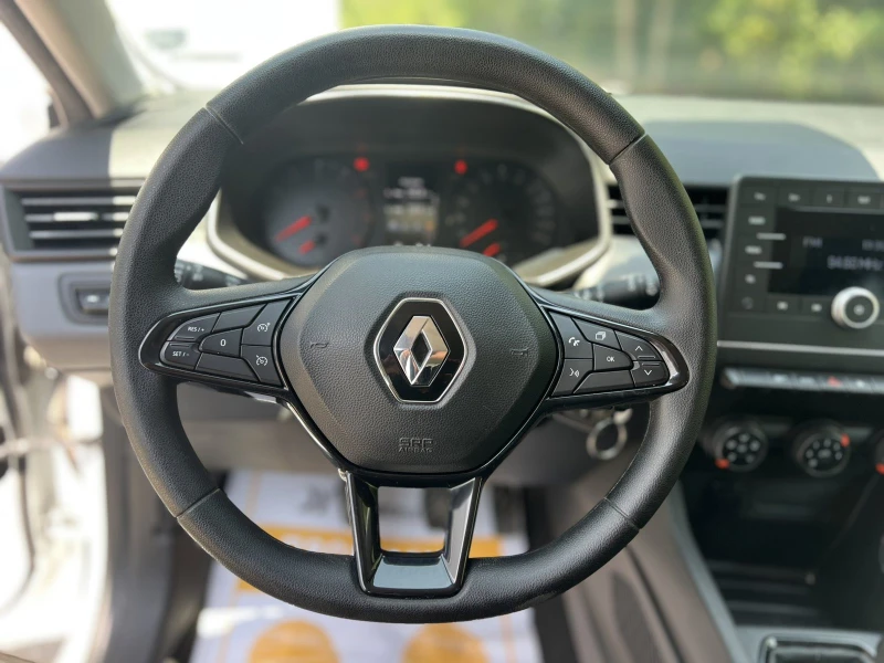 Renault Clio V 1.0 TCe / 100 к.с., снимка 11 - Автомобили и джипове - 51204886