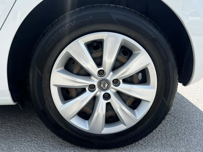 Renault Clio V 1.0 TCe / 100 к.с., снимка 16 - Автомобили и джипове - 51204886