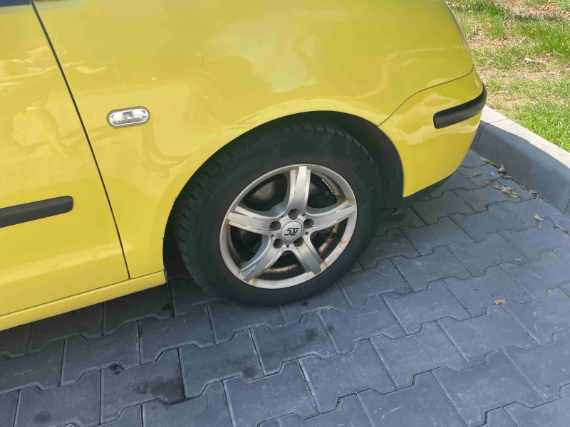 VW Polo, снимка 15 - Автомобили и джипове - 51679813