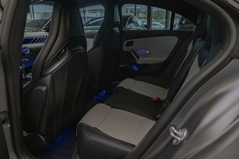 Mercedes-Benz CLA 45 AMG Magno/4Matic+ /Burmester/Ambient/Dynamic+ /Pano/Ка, снимка 12 - Автомобили и джипове - 51937603