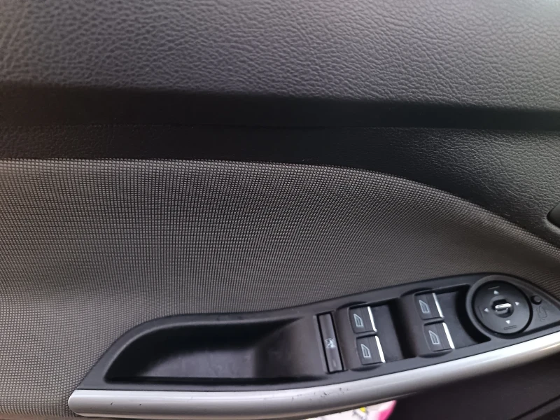 Ford Focus 1.6, снимка 9 - Автомобили и джипове - 53126364
