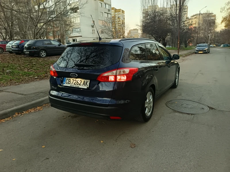Ford Focus 1.6, снимка 3 - Автомобили и джипове - 53126364