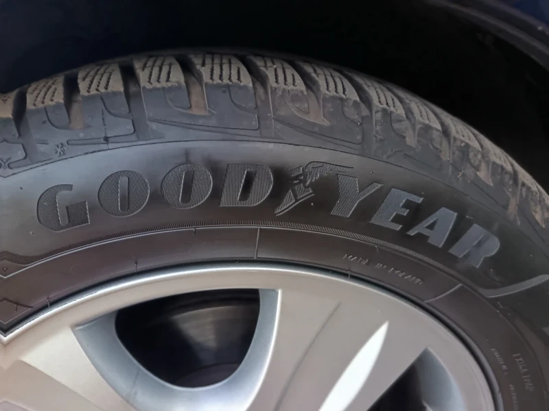 Ford Focus 1.6, снимка 14 - Автомобили и джипове - 53126364