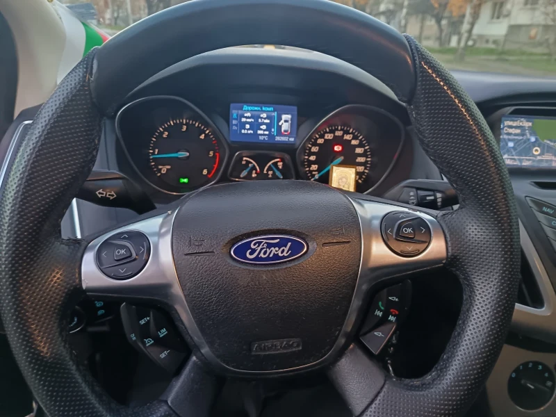 Ford Focus 1.6, снимка 10 - Автомобили и джипове - 53126364