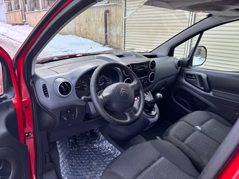 Citroen Berlingo 1.6ХДИ, снимка 7 - Автомобили и джипове - 53185616