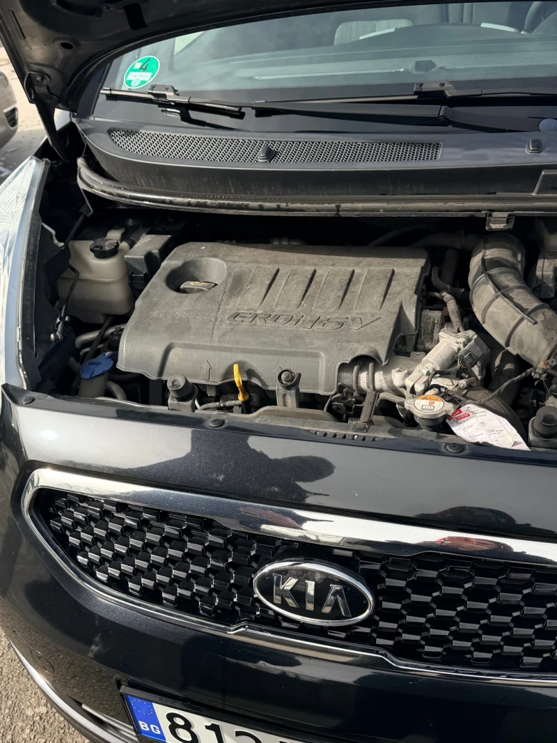 Kia Venga 1.4 CRDi , снимка 8 - Автомобили и джипове - 53486042
