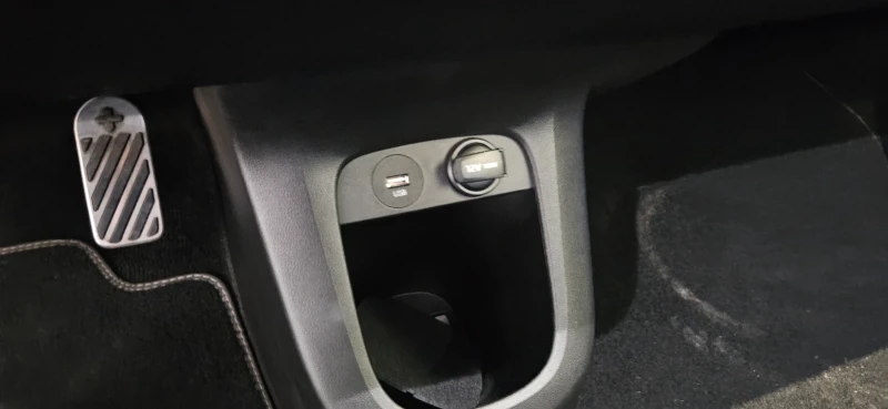 Hyundai Ioniq 5 Connect, снимка 12 - Автомобили и джипове - 53595950