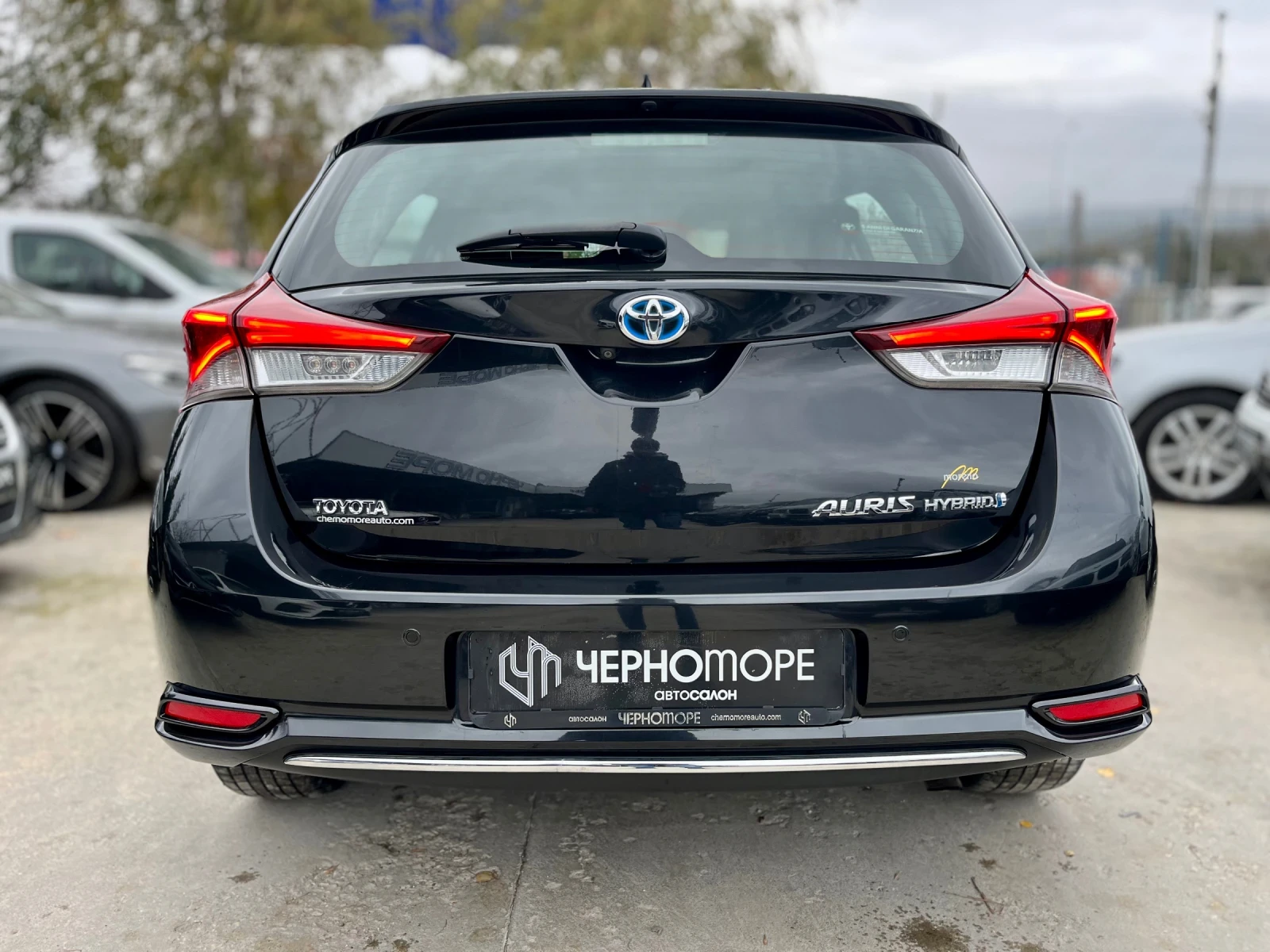 Toyota Auris 1.8 Hybrid FACE Louge +  - изображение 5