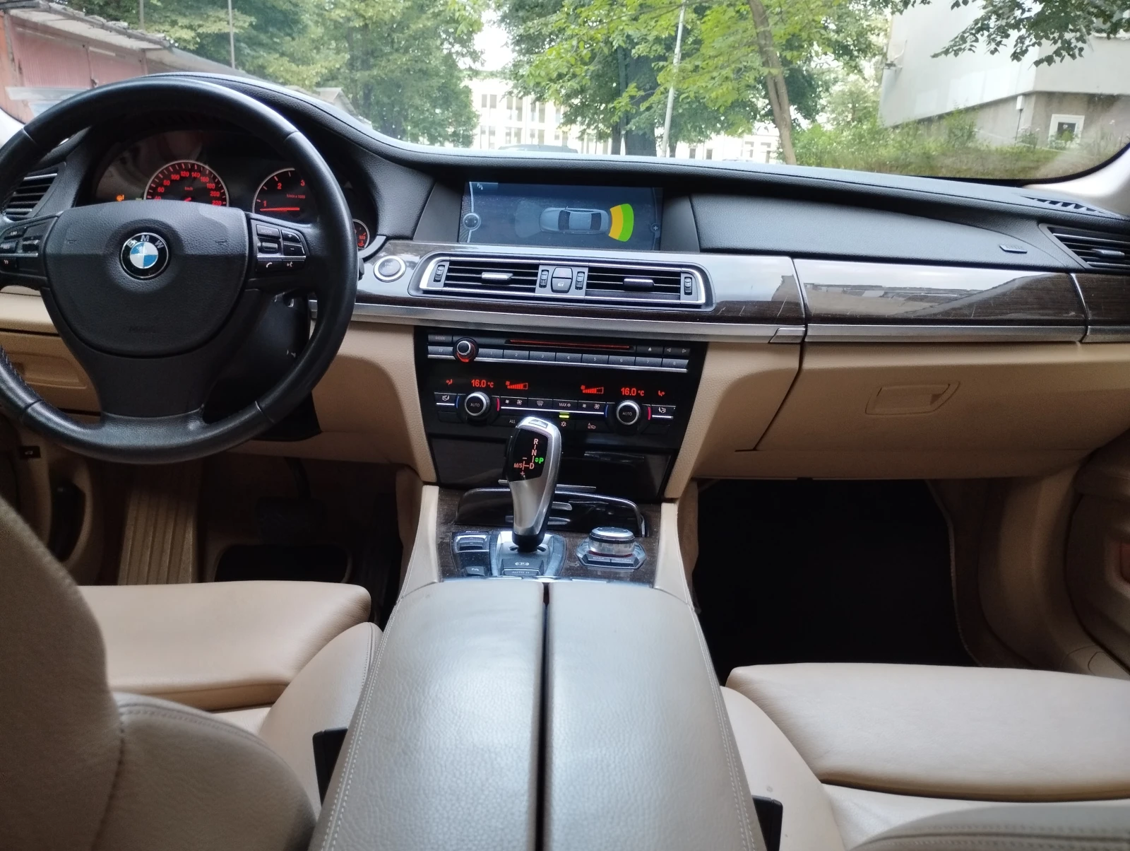 BMW 730, снимка 7 - Автомобили и джипове - 53800419