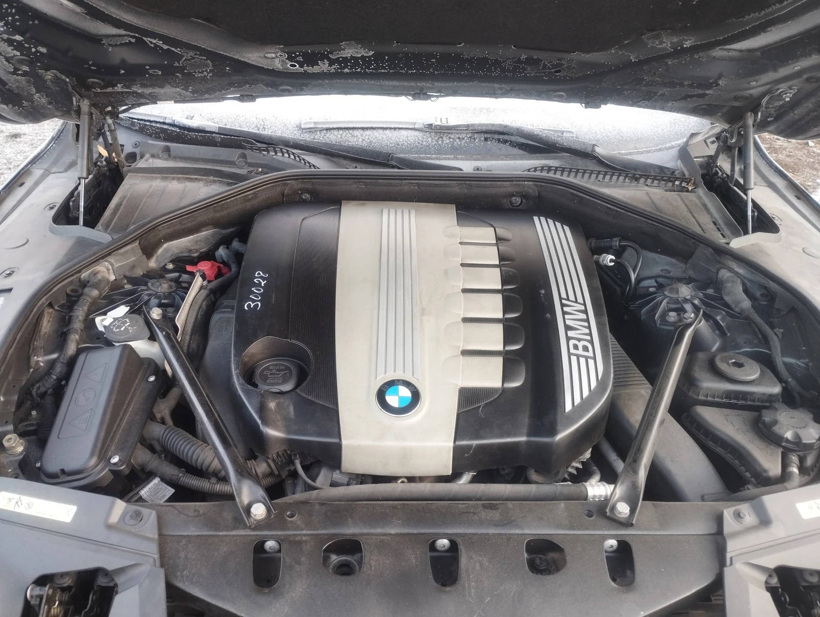 BMW 730, снимка 16 - Автомобили и джипове - 53800419