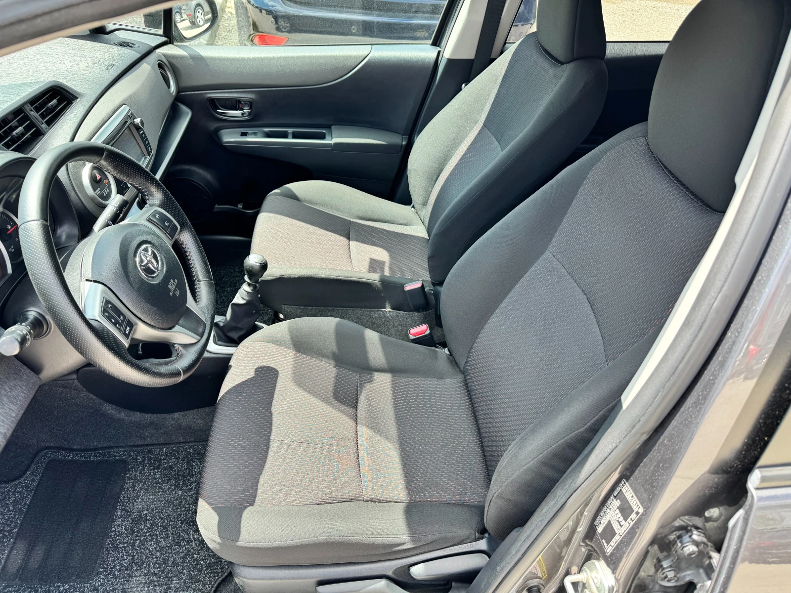 Toyota Yaris 1.4D4d 90к.с 6ск.NAVI КАМЕРА 12м.2011г.Италия  - изображение 7