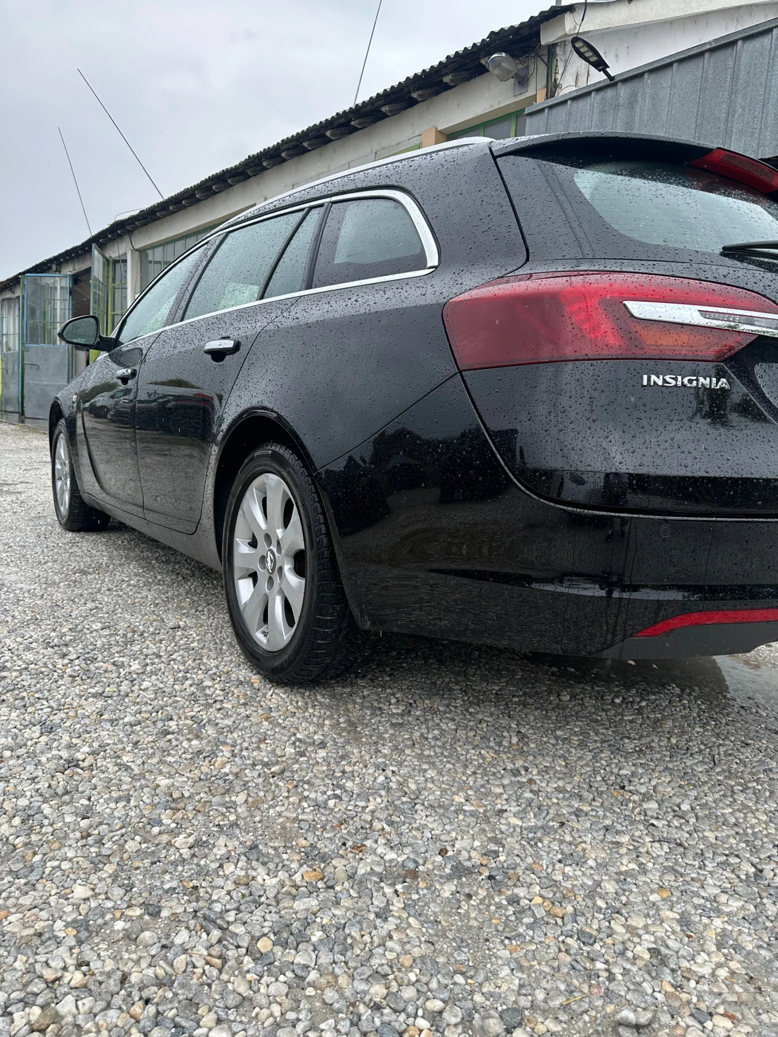 Opel Insignia 1.6 CDI Автоматик - изображение 6