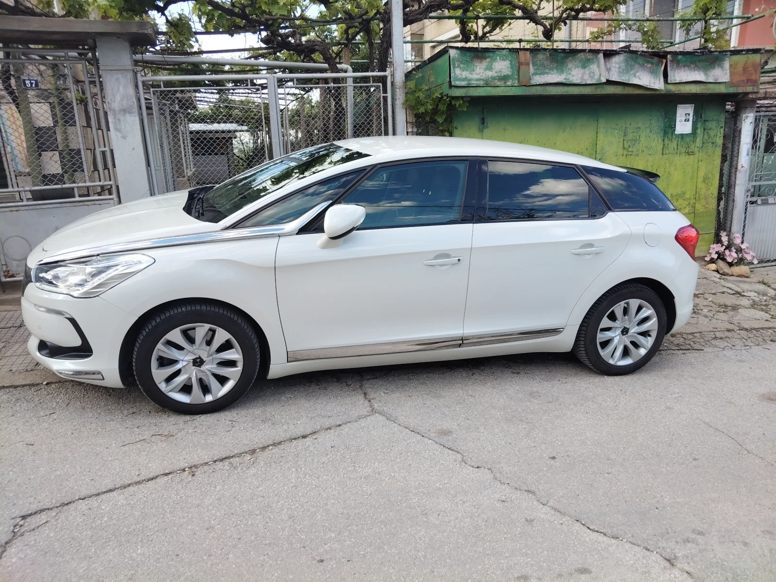 Citroen DS5 Facelift. BLUE HDI - изображение 2