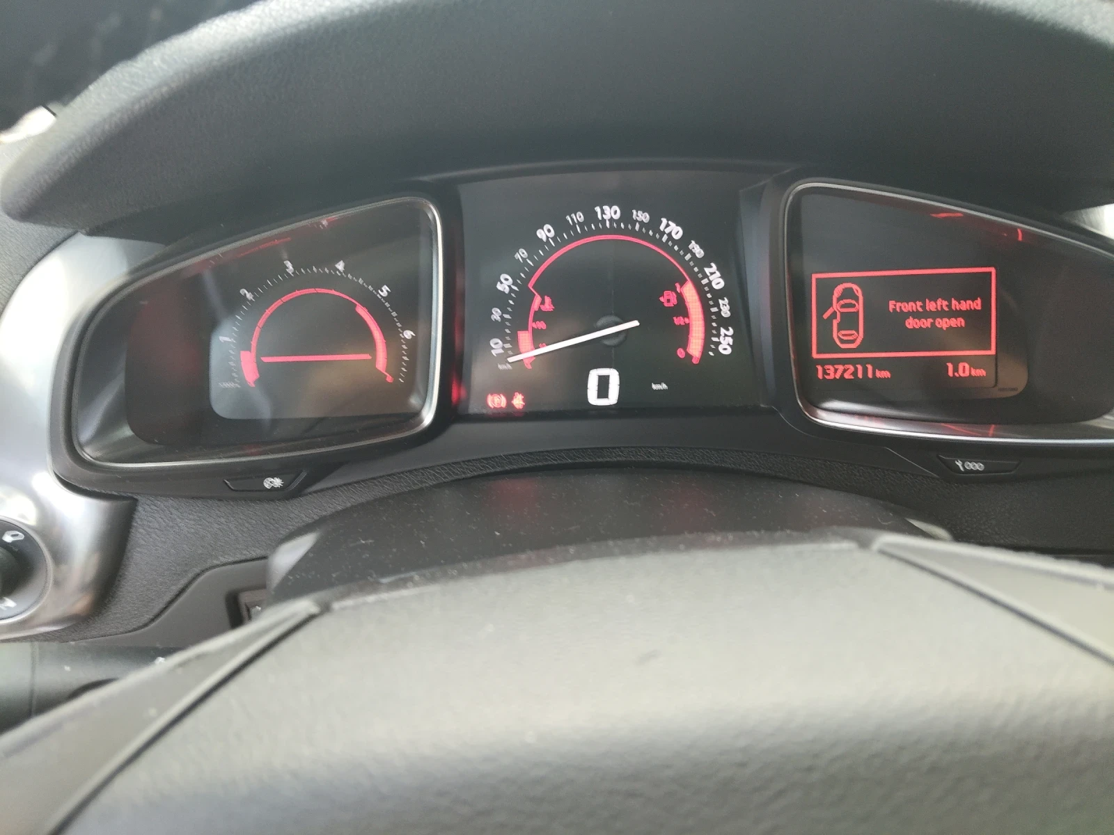 Citroen DS5 Facelift. BLUE HDI - изображение 5