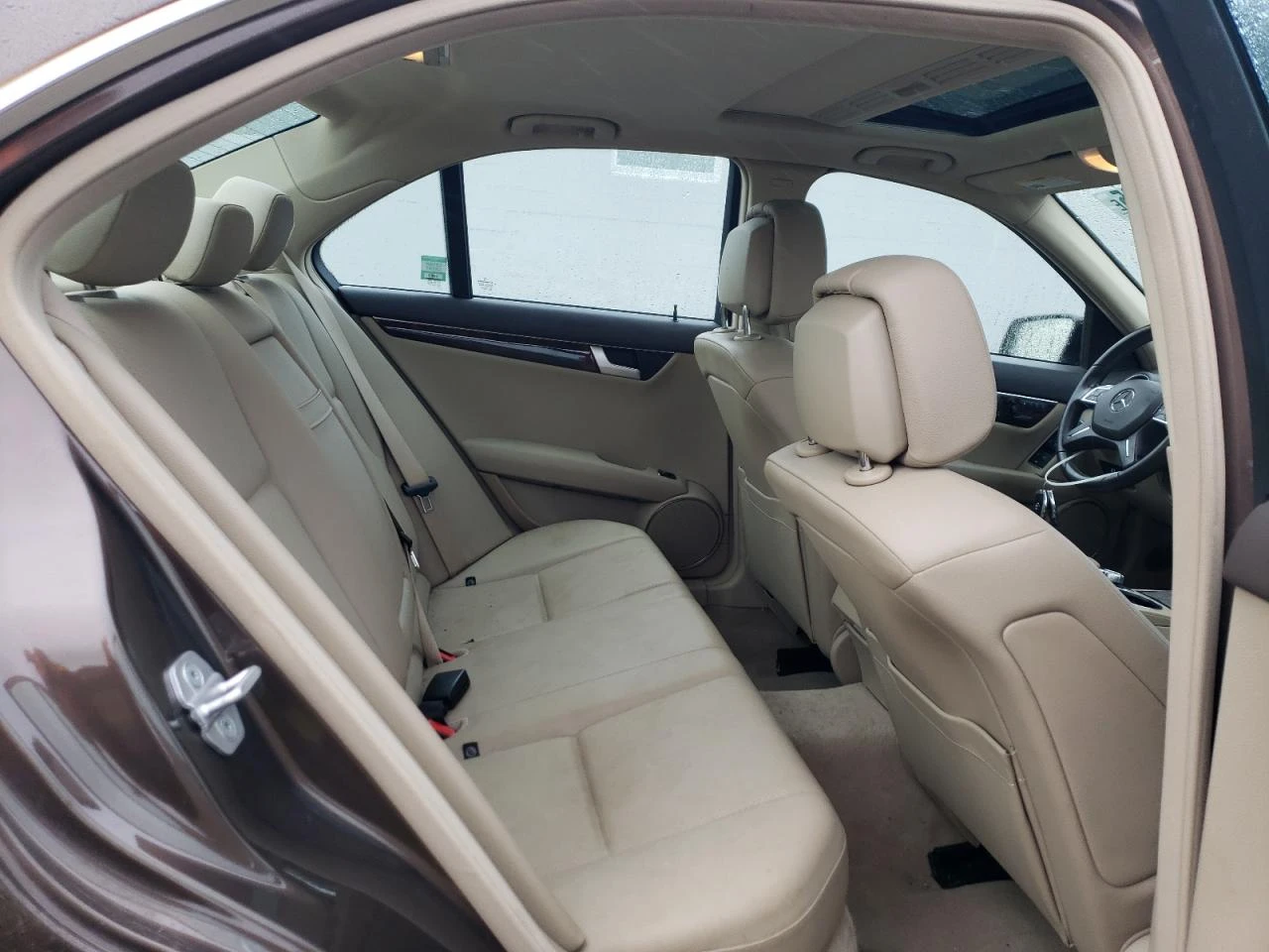 Mercedes-Benz C 300 4MATIC* ПЕРФЕКТНА* РЕАЛНИ КМ - изображение 9