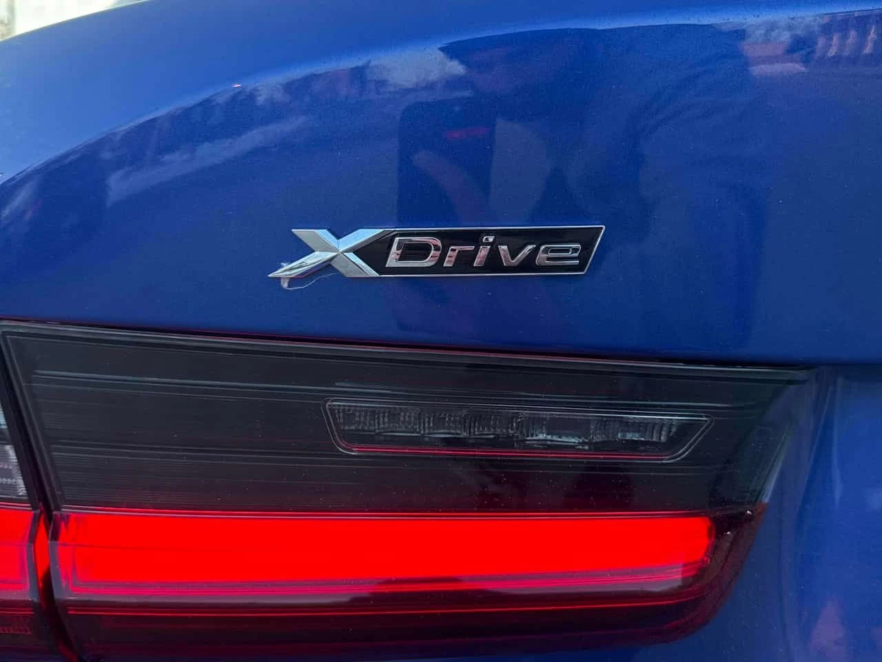 BMW 330 xDrive / CARFAX / M PACK / LED / CAMERA , снимка 11 - Автомобили и джипове - 53743242