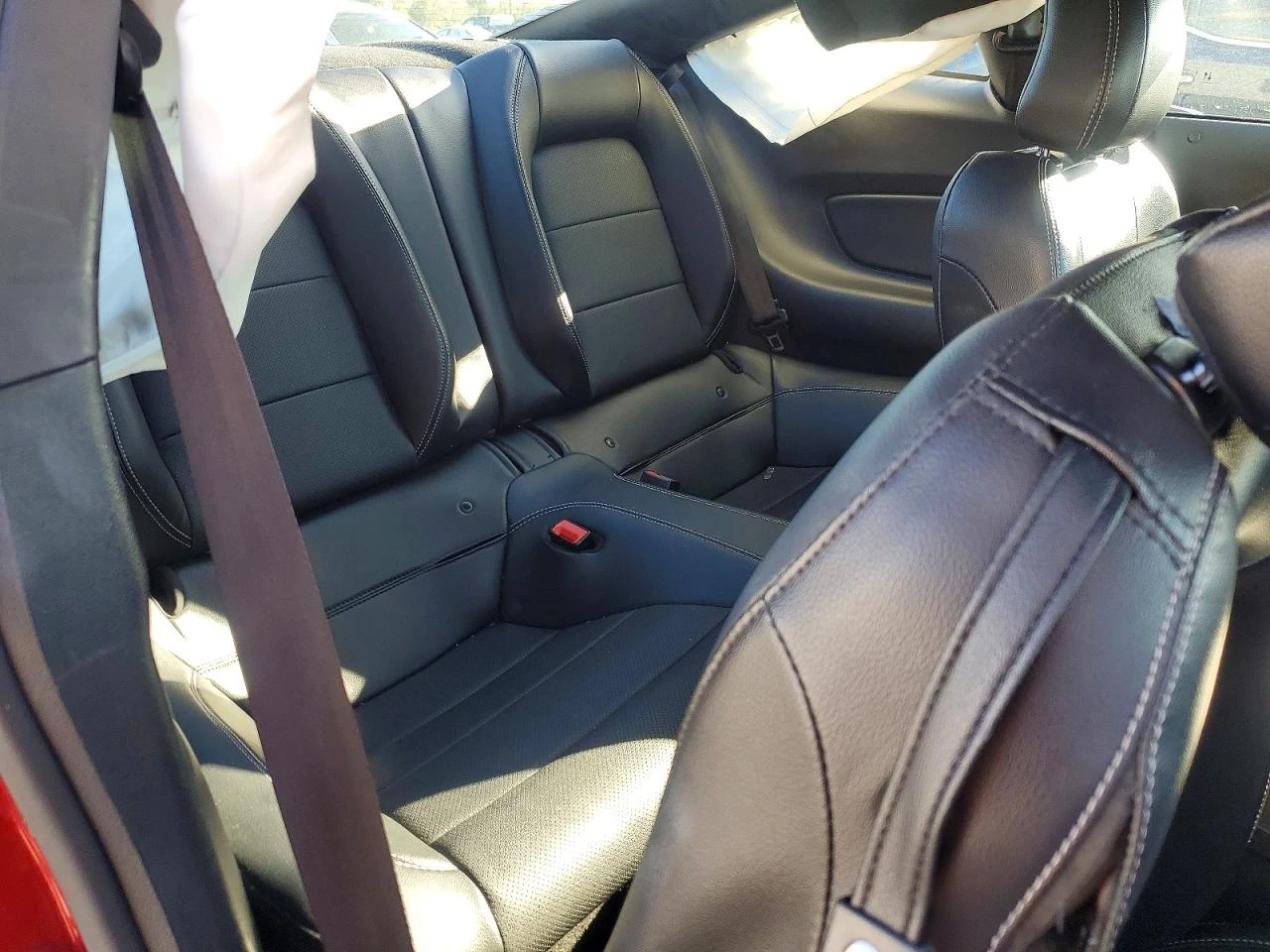 Ford Mustang 2.3l, снимка 10 - Автомобили и джипове - 54002344