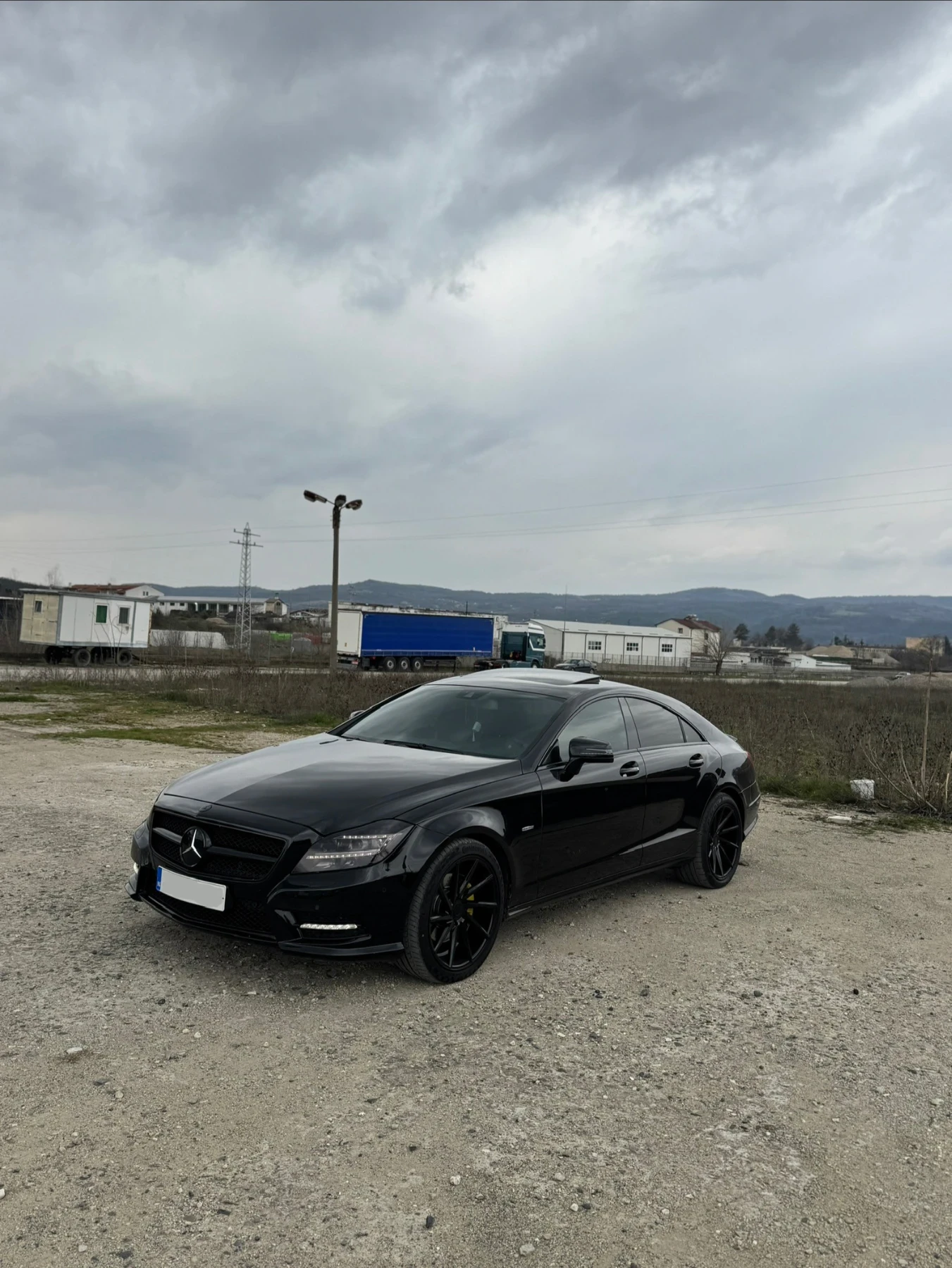 Mercedes-Benz CLS 350 AMG Line, снимка 2 - Автомобили и джипове - 54064170