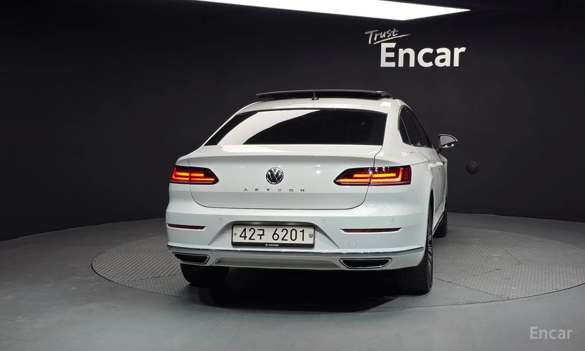 VW Arteon * 2.0TDI* PREMIUM* KEYLESS* ШИБИДАХ* ПОДГРЕВ* ОБДУ, снимка 4 - Автомобили и джипове - 54111996