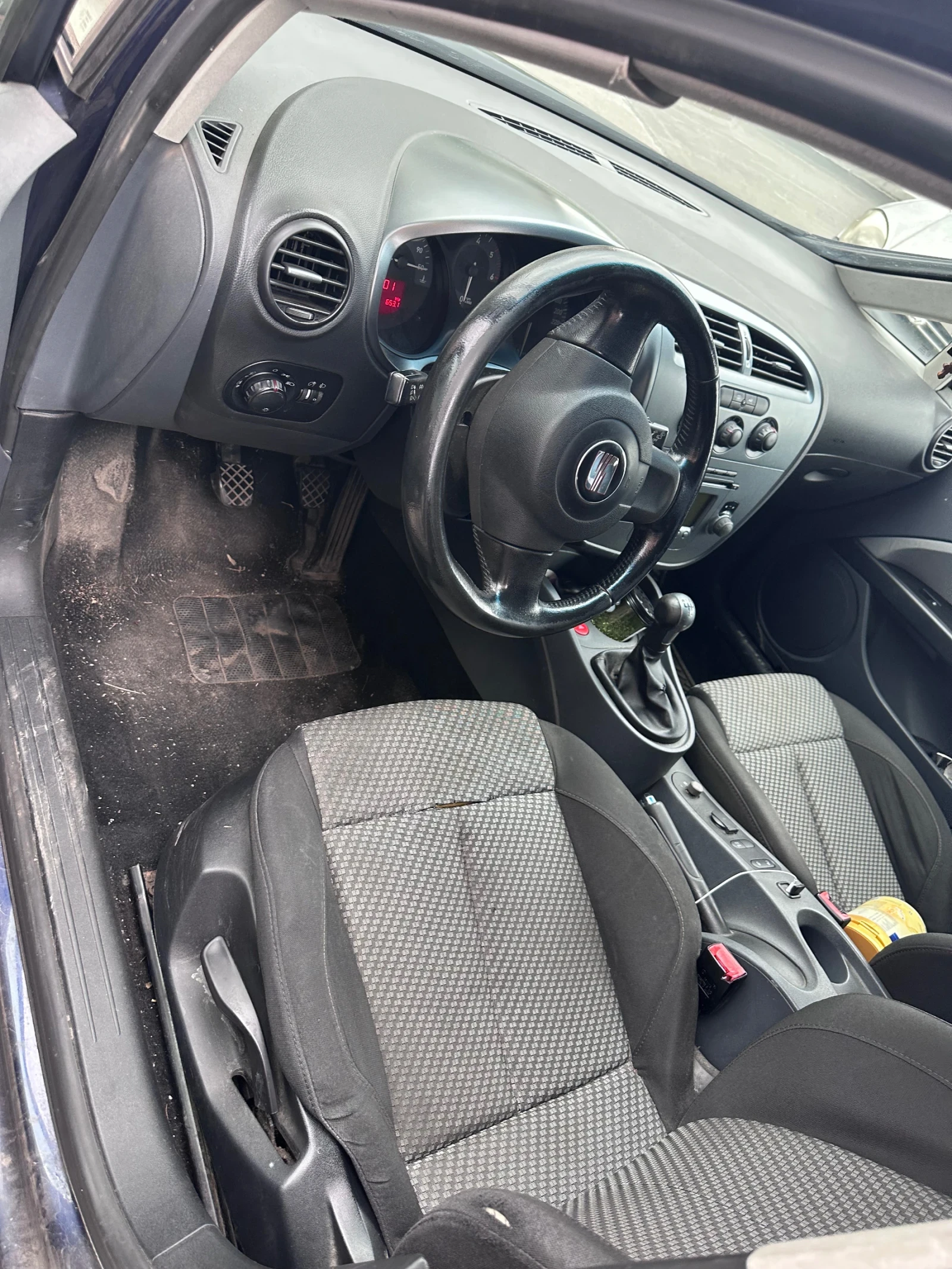 Seat Leon, снимка 8 - Автомобили и джипове - 54174132