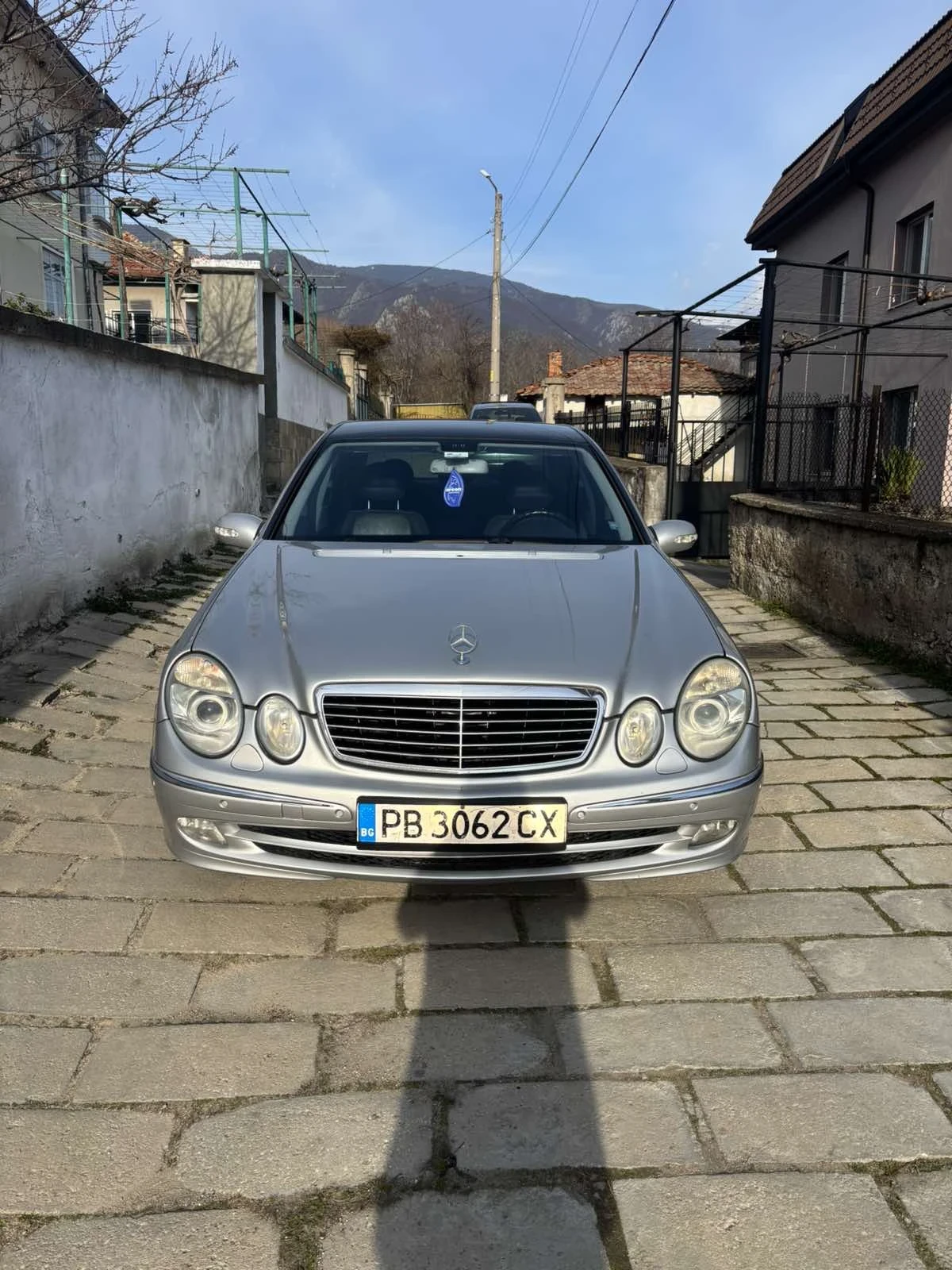 Mercedes-Benz E 320, снимка 2 - Автомобили и джипове - 54193460