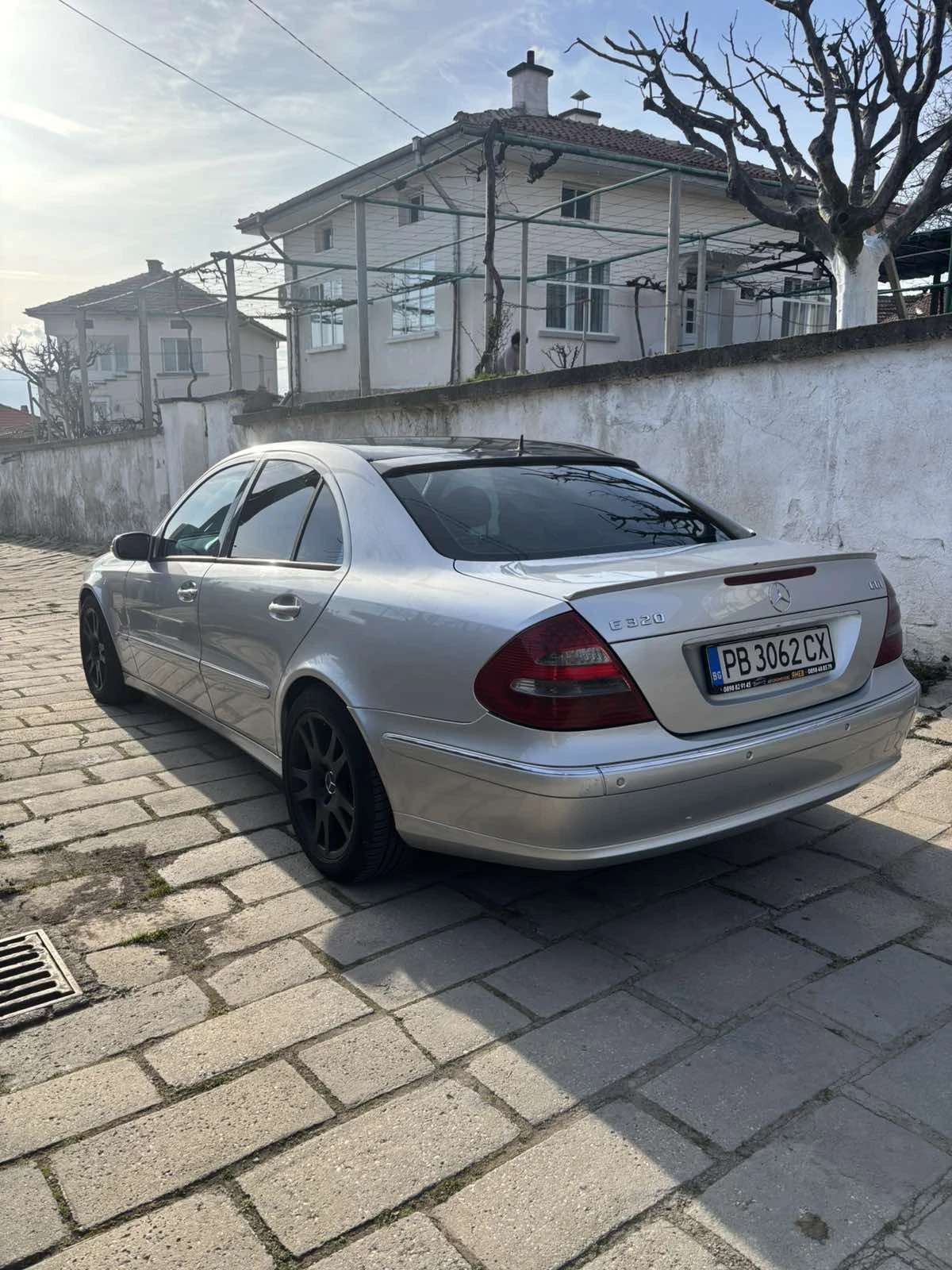 Mercedes-Benz E 320, снимка 6 - Автомобили и джипове - 54193460