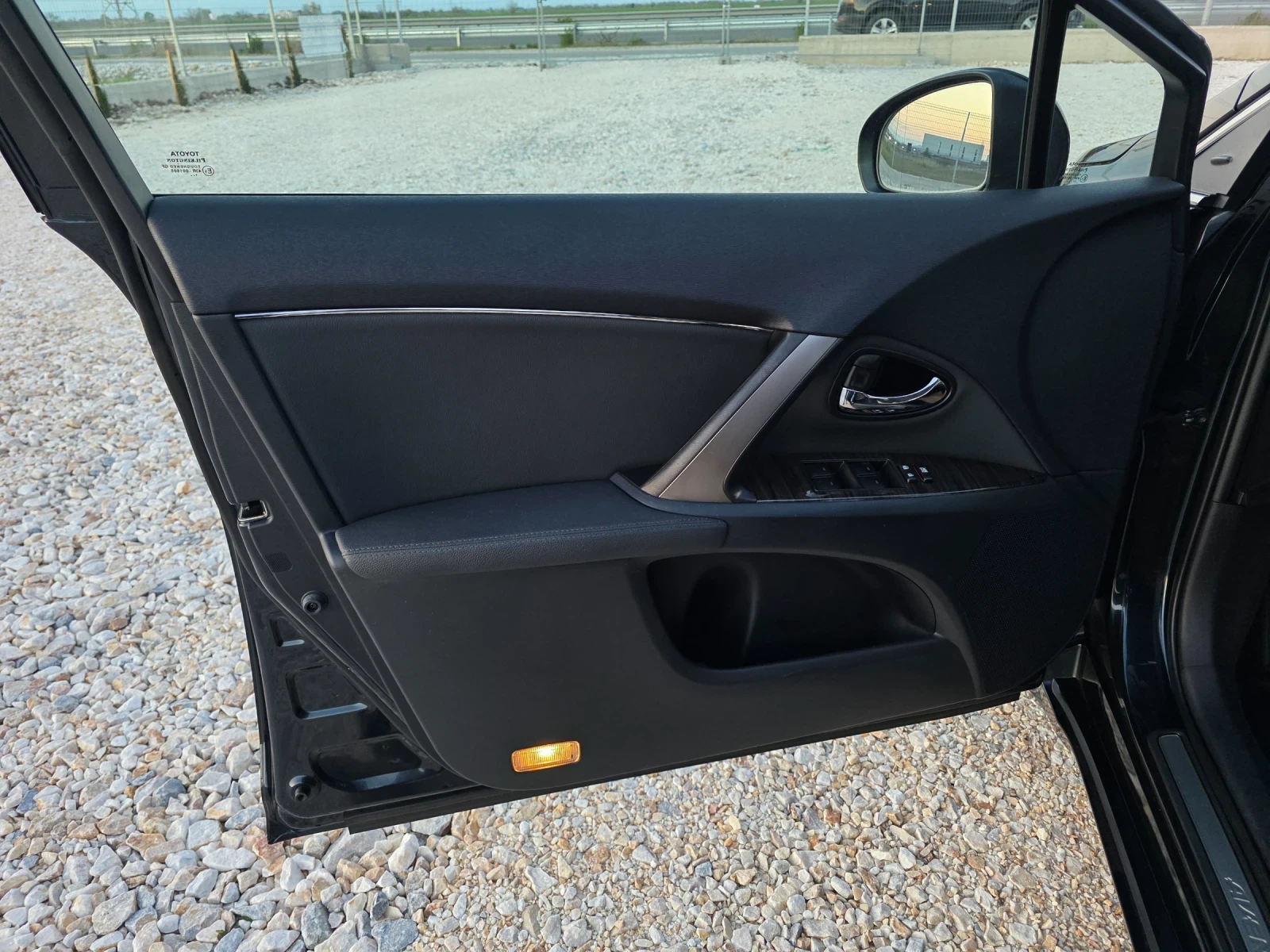 Toyota Avensis 1.8 Vvti FaceLift ��������� ��������� ������ ����5 | Mobile.bg � ����������� 5