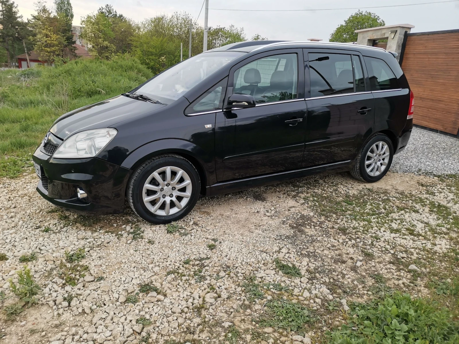 Opel Zafira 1.8 16V 140 к.с. бензин/газ, снимка 3 - Автомобили и джипове - 54584948