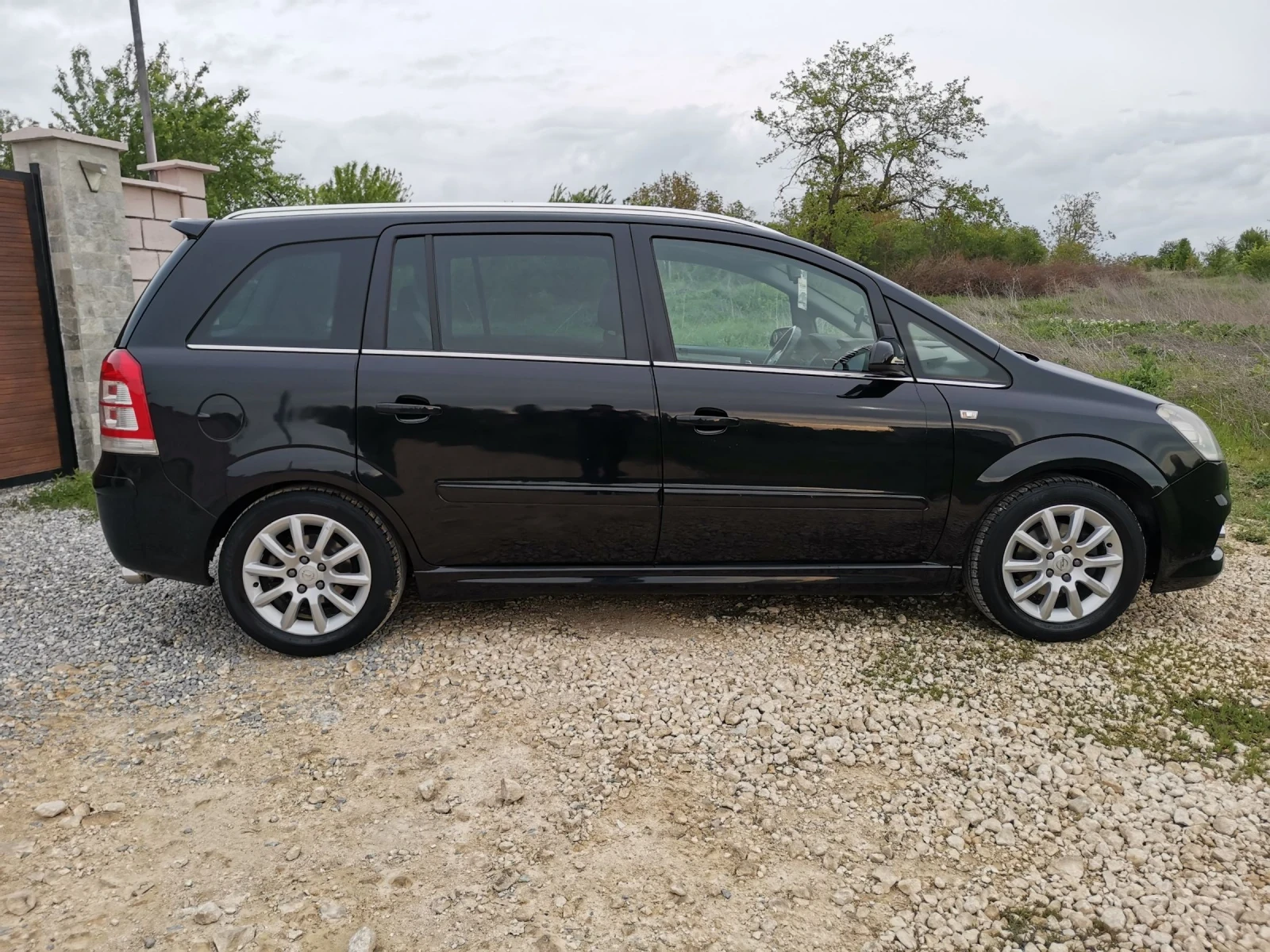 Opel Zafira 1.8 16V 140 к.с. бензин/газ, снимка 5 - Автомобили и джипове - 54584948