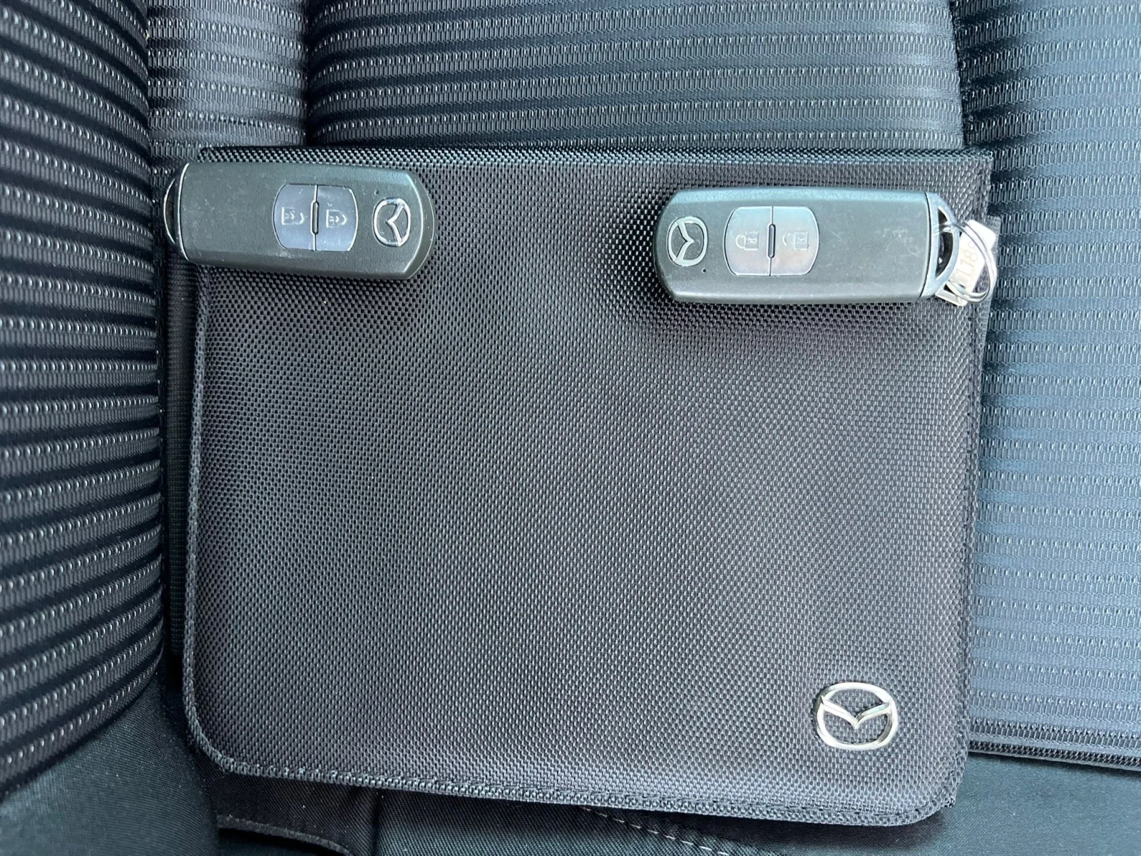 Mazda 3 1.5D SKYACTIVE AUTOMATIK START STOP NAVI EVRO 6B, снимка 16 - Автомобили и джипове - 55220922