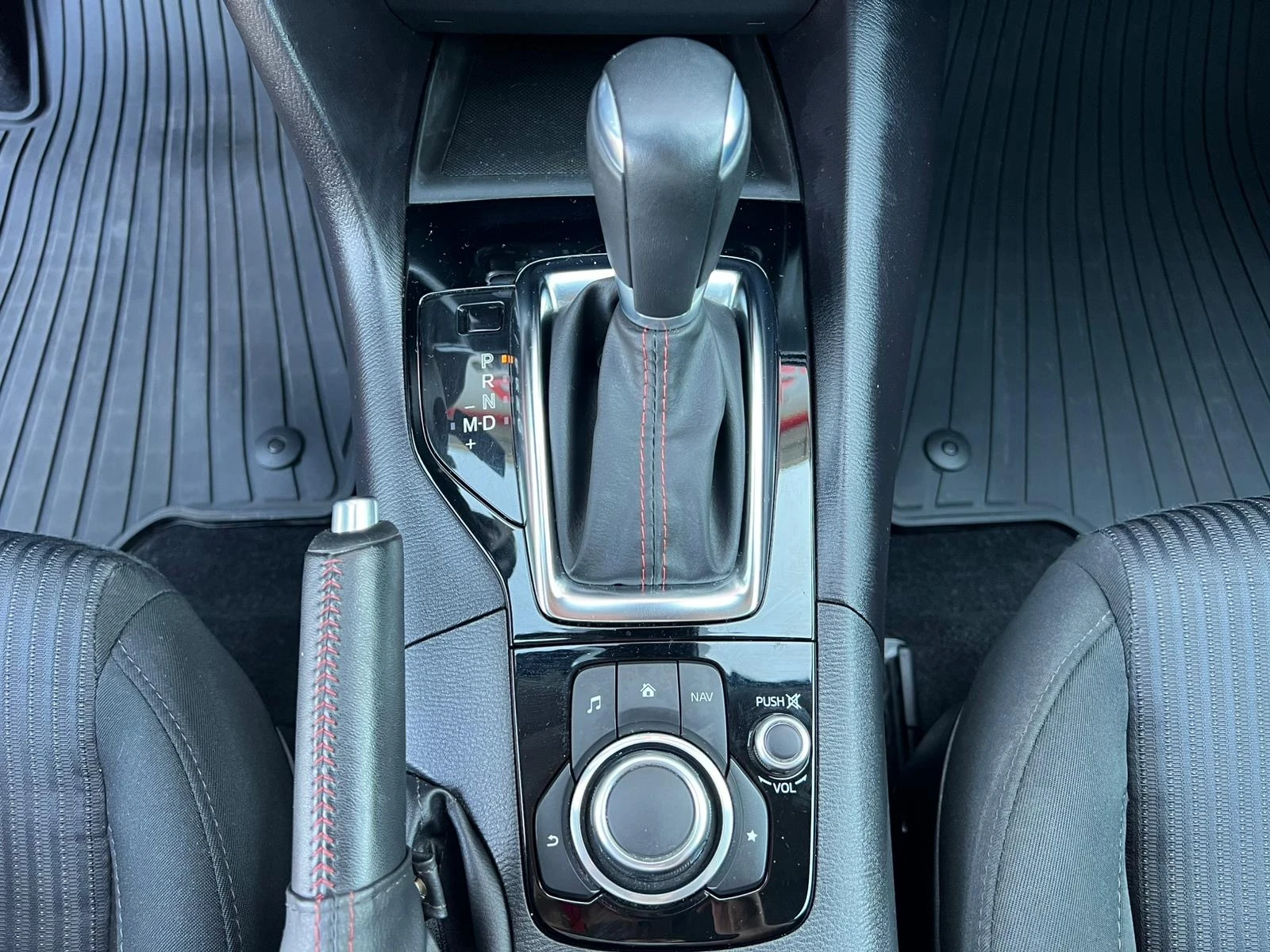 Mazda 3 1.5D SKYACTIVE AUTOMATIK START STOP NAVI EVRO 6B, снимка 15 - Автомобили и джипове - 55220922