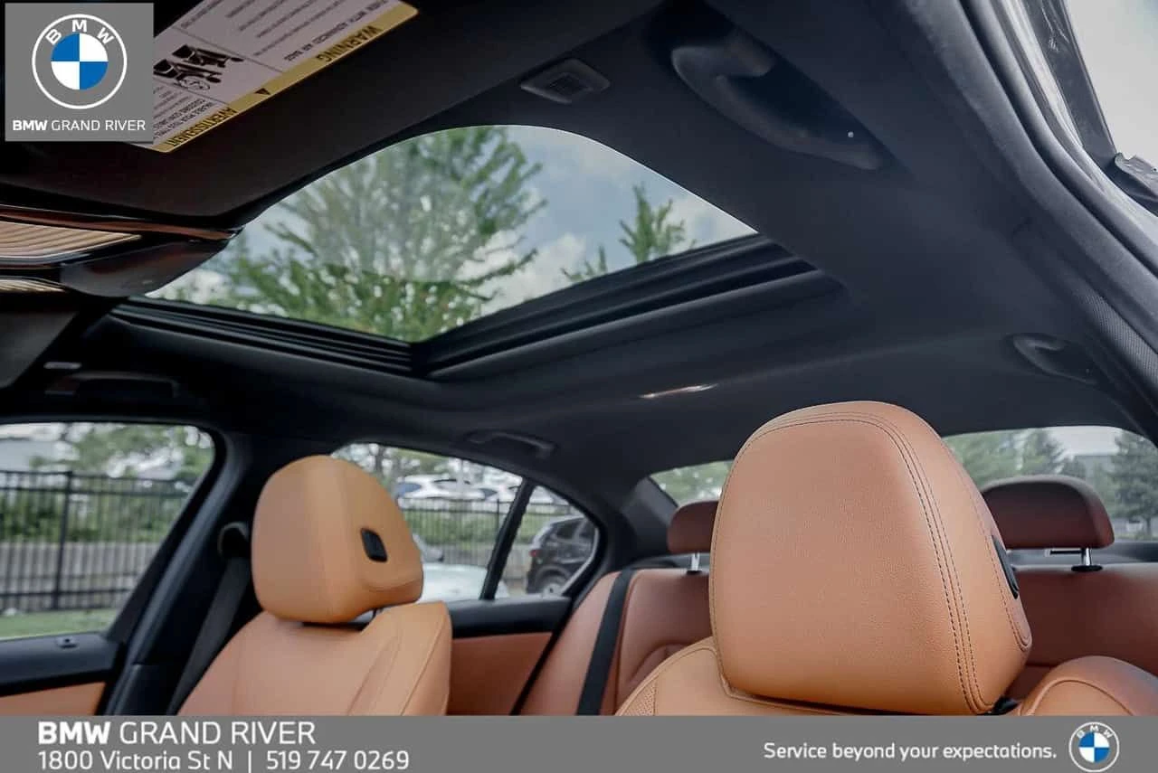 BMW 330 xDrive M SPORT CARFAX | Mobile.bg � ����������� 10