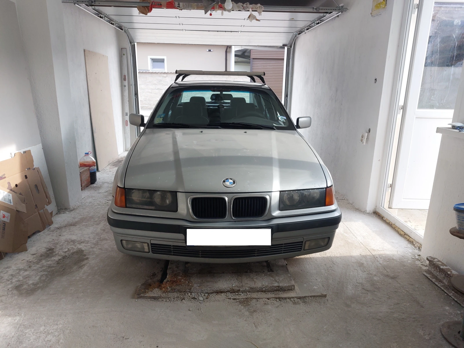 BMW 320, снимка 5 - Автомобили и джипове - 55432064