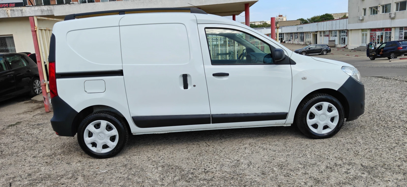 Dacia Dokker 1.5DCI-Klima15г, снимка 8 - Автомобили и джипове - 55823969