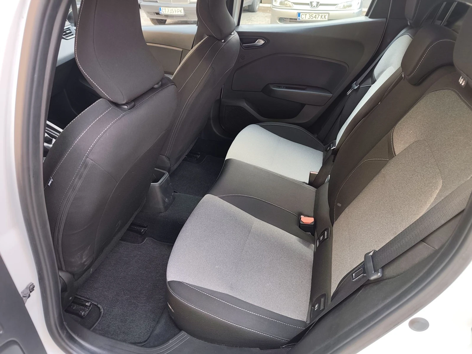 Renault Clio 1.5 dci 100 к.с., снимка 7 - Автомобили и джипове - 56705232