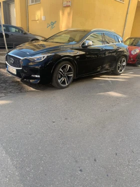 Infiniti Q30