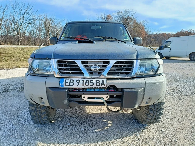 Nissan Patrol, снимка 1 - Автомобили и джипове - 48114564