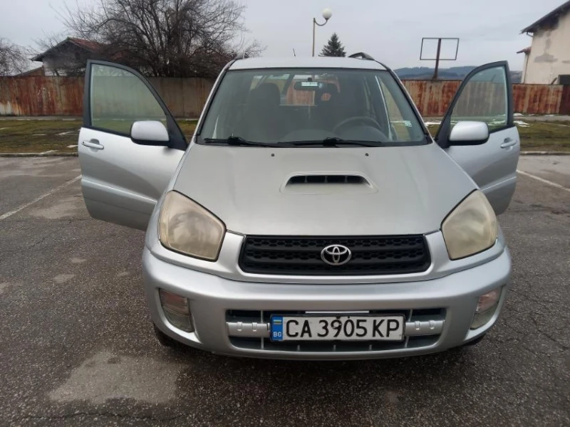 Toyota Rav4, снимка 10 - Автомобили и джипове - 48810504