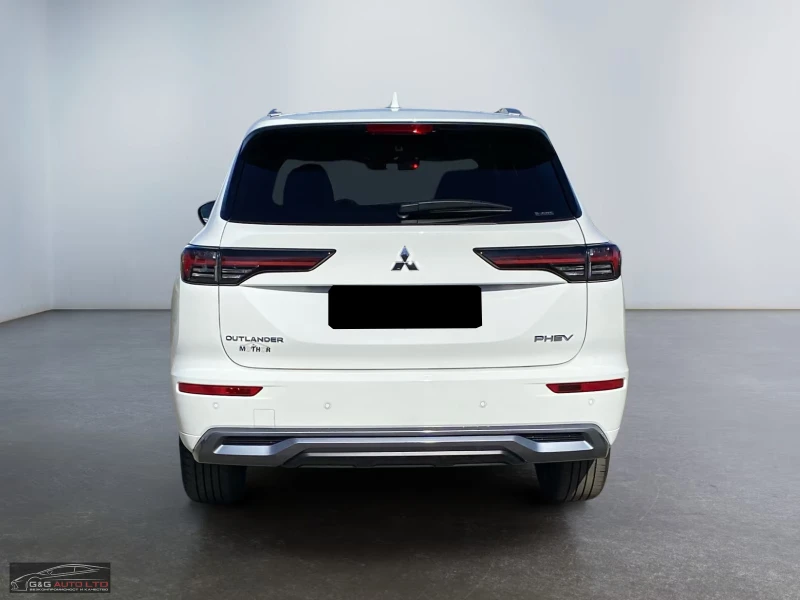Mitsubishi Outlander 2.4PHEV/306HP/ACC/PDC/LED/360/BSA/CPLAY/PANO/978f, снимка 5 - Автомобили и джипове - 52727182