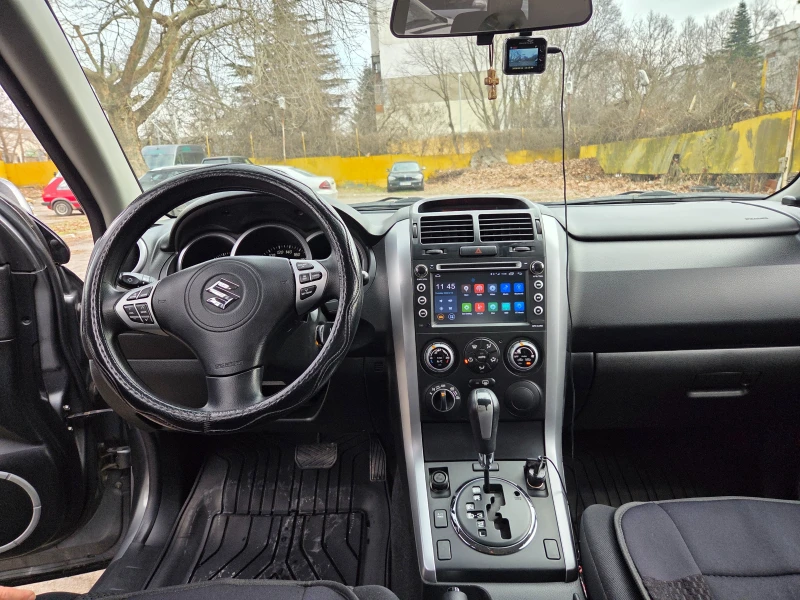 Suzuki Grand vitara 2.0 4WD, снимка 10 - Автомобили и джипове - 53467196
