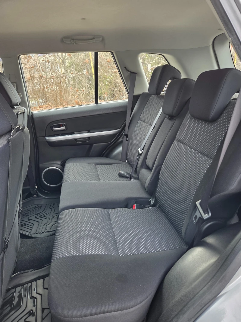Suzuki Grand vitara 2.0 4WD, снимка 7 - Автомобили и джипове - 53467196