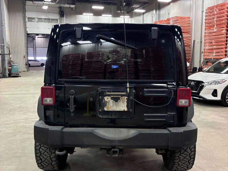 Jeep Wrangler * Rubicon * KEYLESS* ПОДГРЕВ* , снимка 4 - Автомобили и джипове - 53585832