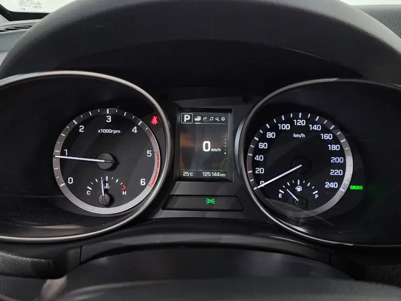 Hyundai Santa fe 2.0 2WD, снимка 8 - Автомобили и джипове - 55801131