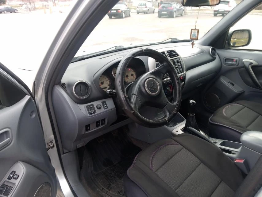 Toyota Rav4  - изображение 5